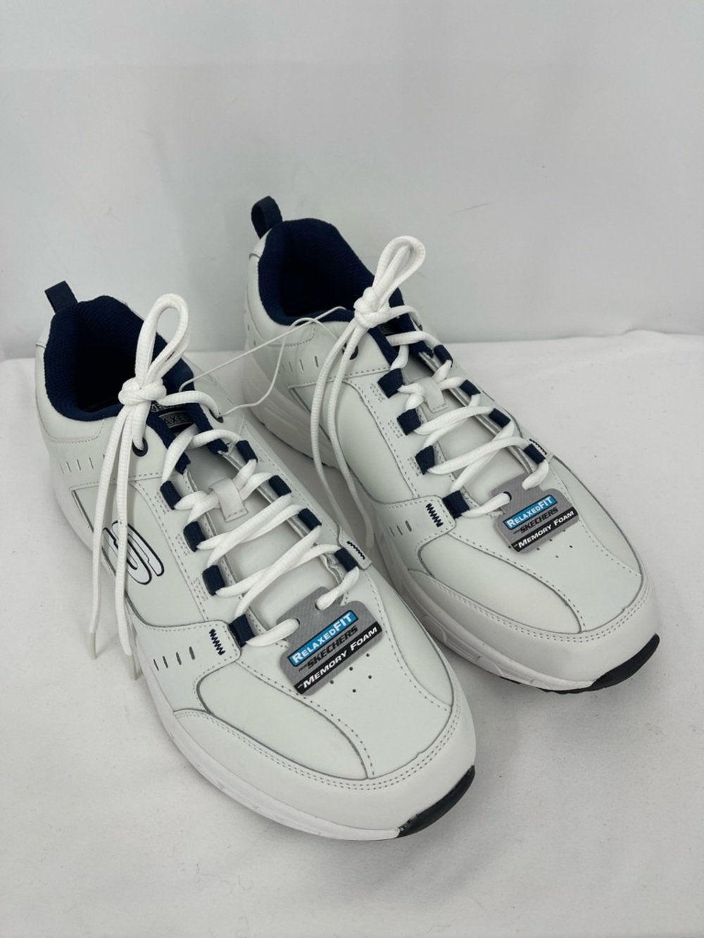 SKECHERS RELAXED FIT MENS SIZE 12 White Navy Athletic Sneakers with Memory Foam